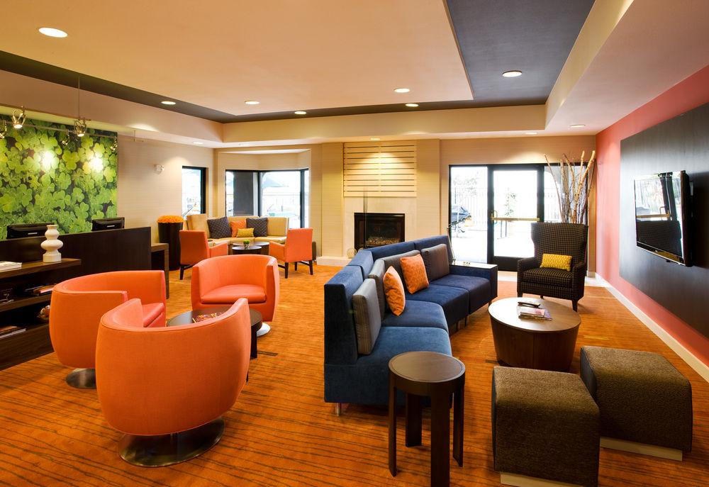Отель Courtyard Novato Marin/Sonoma Экстерьер фото