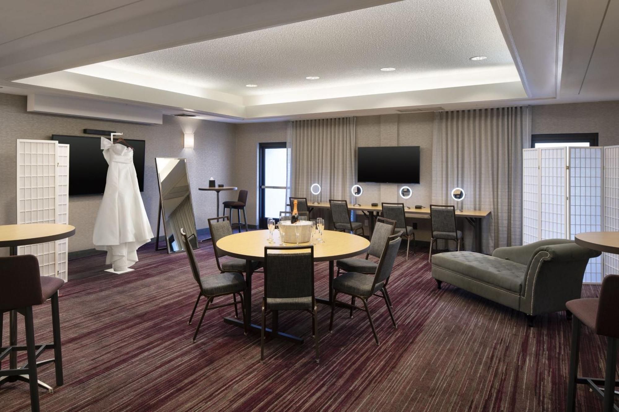 Отель Courtyard Novato Marin/Sonoma Экстерьер фото