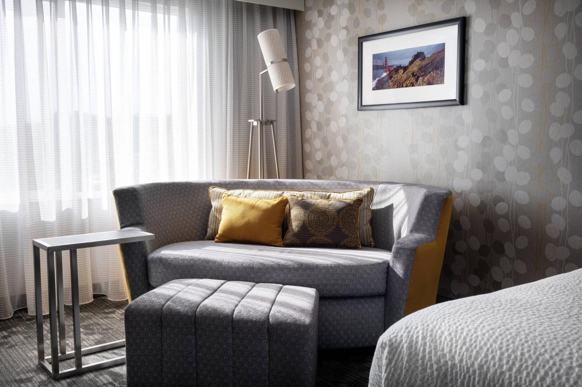 Отель Courtyard Novato Marin/Sonoma Экстерьер фото